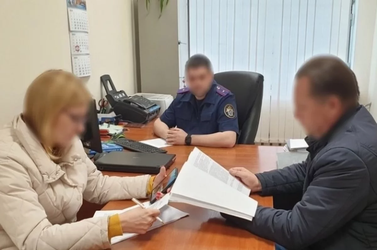 В Брянске сотрудников РЖД подозревают в получении взяток на 8,5 млн рублей